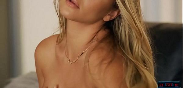  Huge tits teen blonde Tahlia Paris posing in the nude